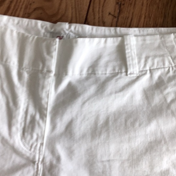 Vineyard Vines White Shorts SZ 10 Like new without tags - Picture 5 of 10